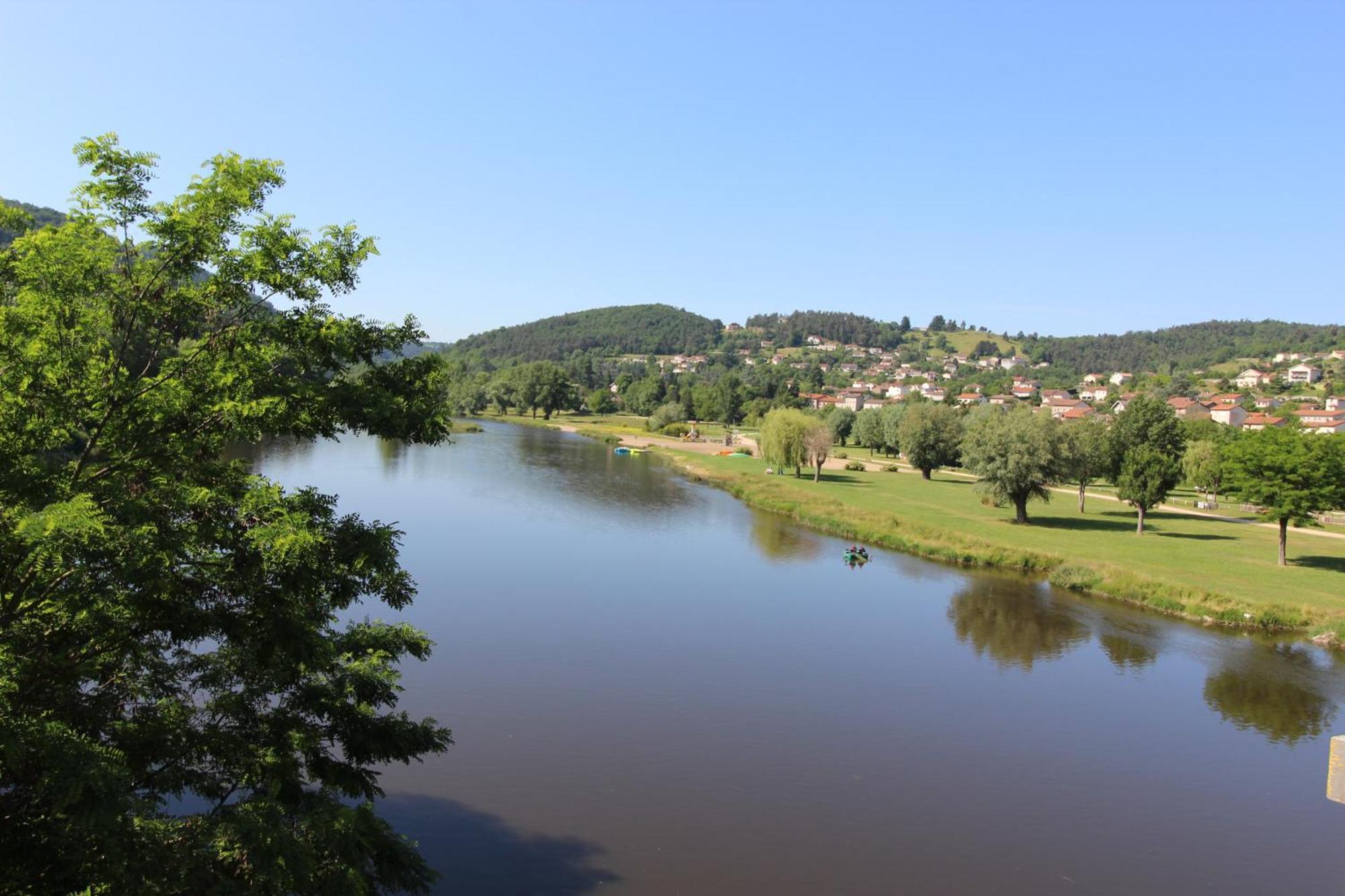 شقة Zenlife Aurec-Sur-Loire المظهر الخارجي الصورة